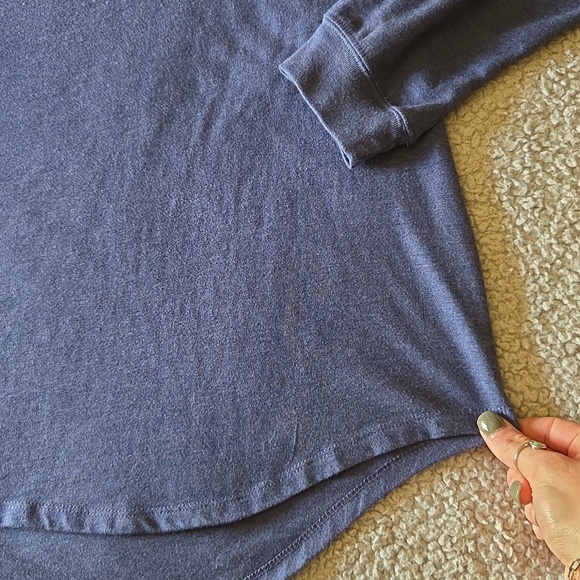 Texas Graphic Bundle of 2 Long Sleeve Curved Hem Pocket T-shirts - Picture 3 of 16